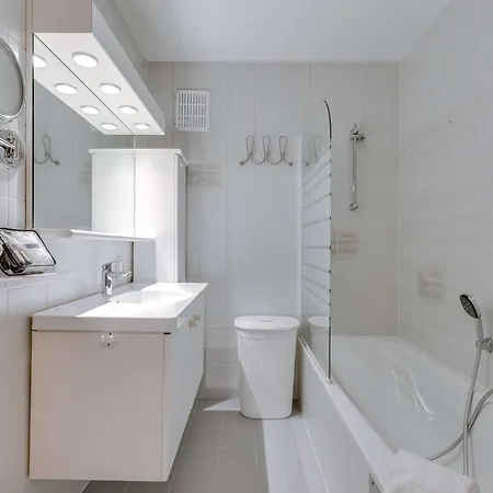 Huswell - Zonneweelde - Seaside Getaway With Views Apartment
